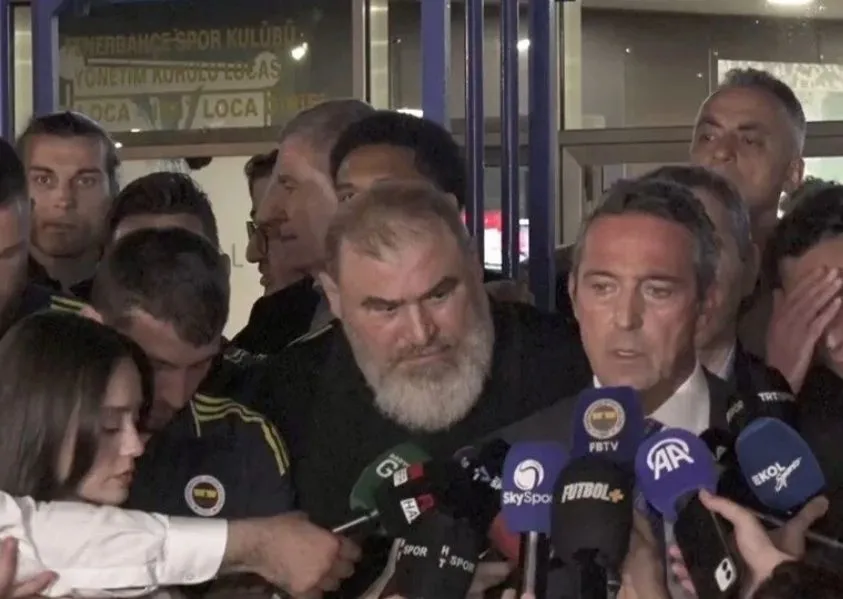 Ali Koç AK Parti’yi ...